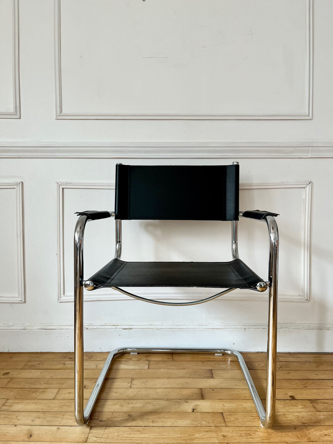 Fauteuil cantilever Style Bauhaus