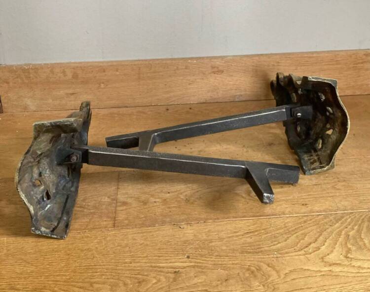 Pair of Louis XV andirons in solid bronze, early 20th century