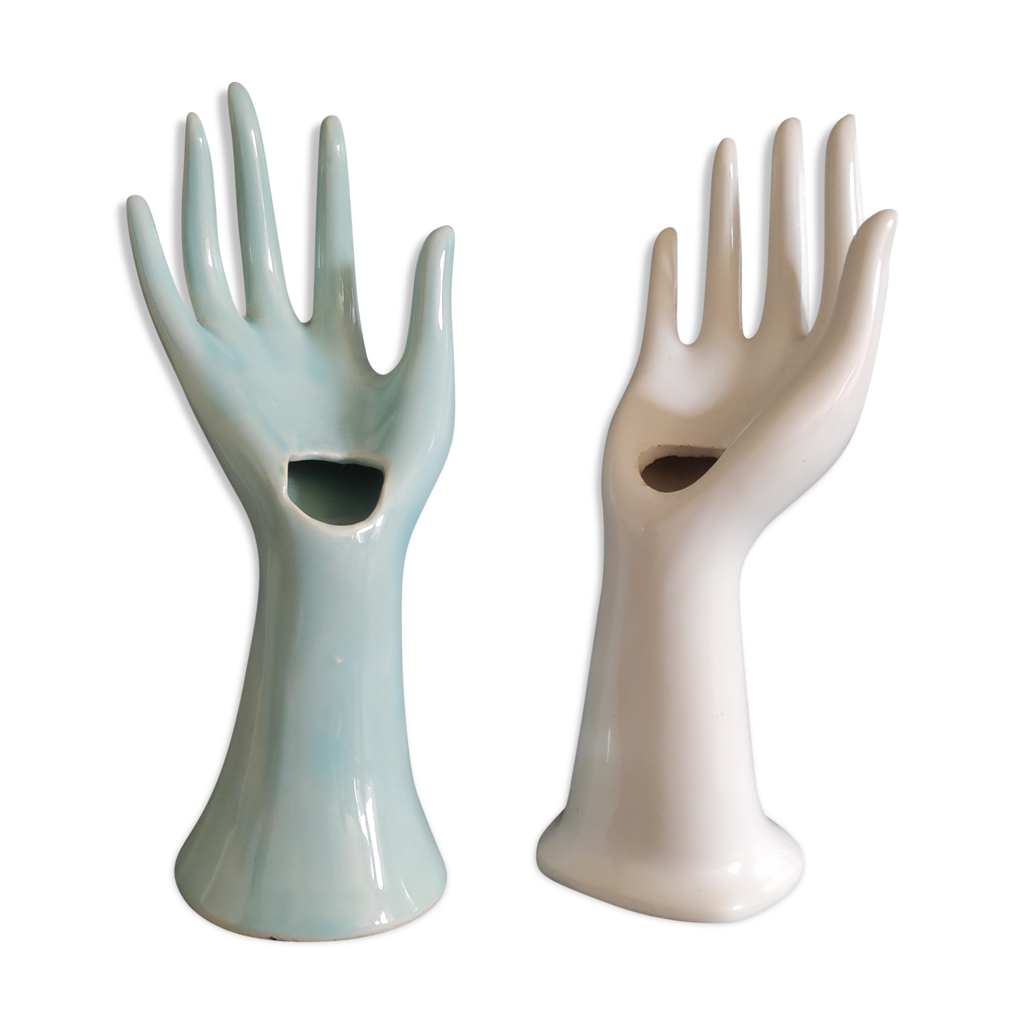 White and turquoise soliflores