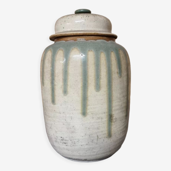 Ceramic pot