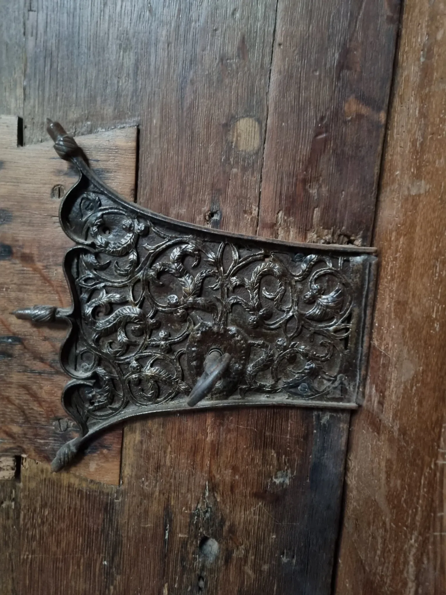 Antique oak door with frame and pierced wrought-iron lock – 16th–17th c.