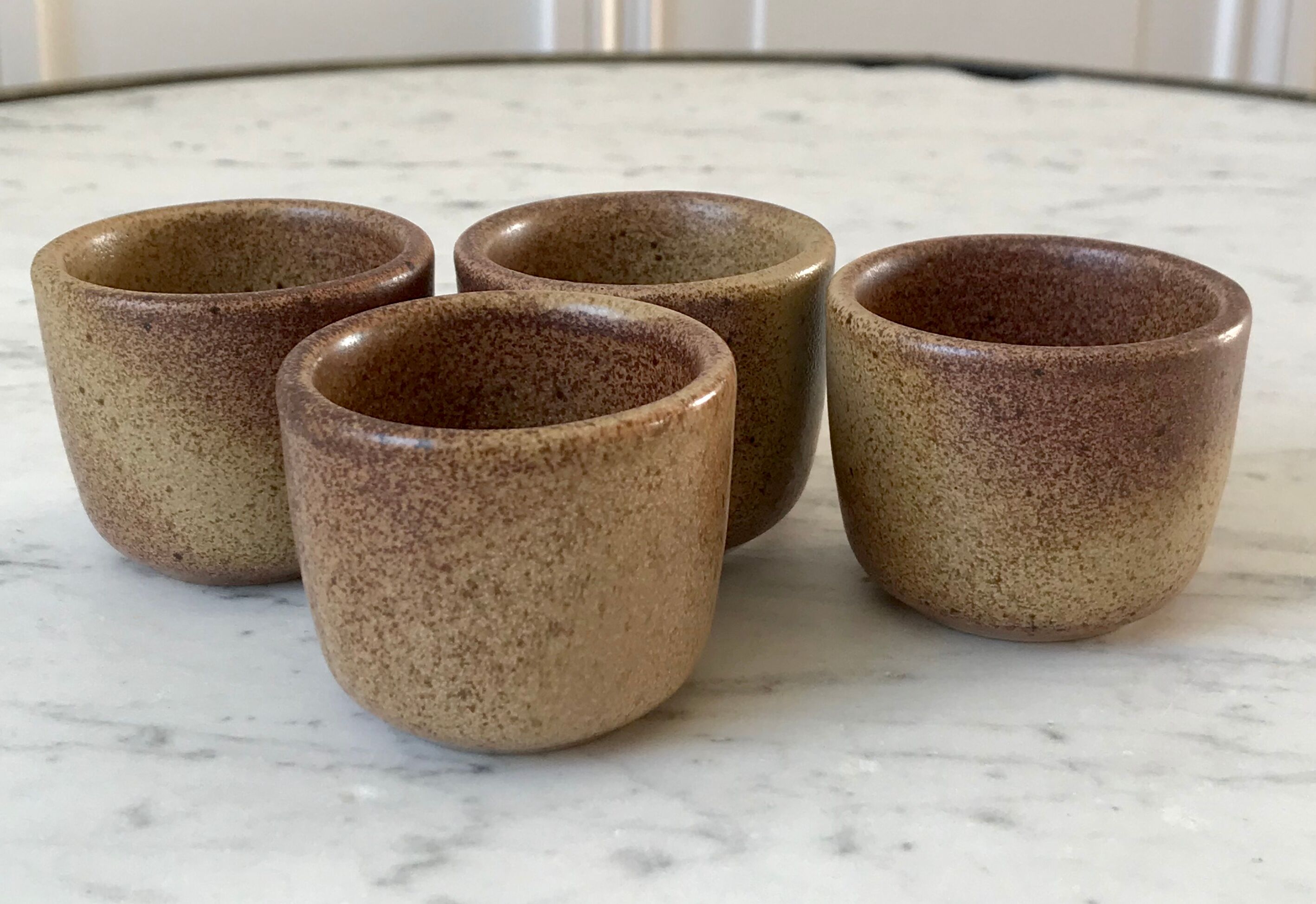 Lot de 4 coquetiers en grès
