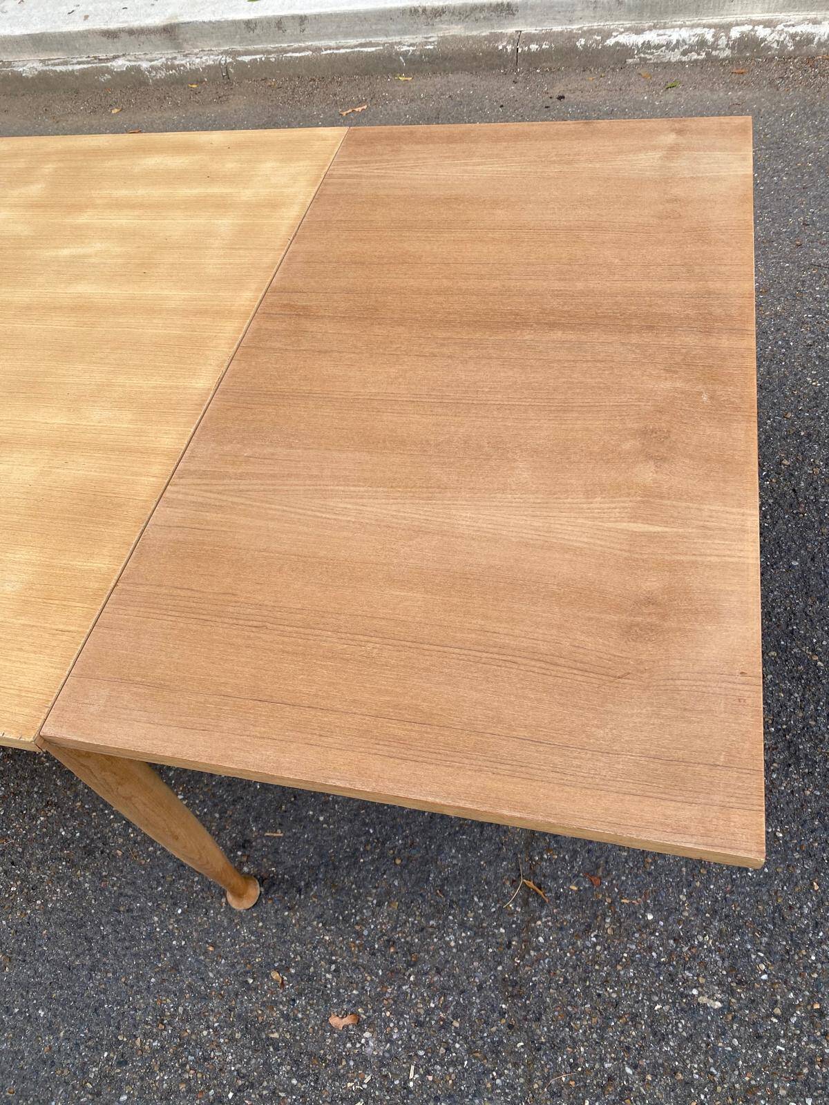 Table à manger scandinave extensible en bois 235cm 1960