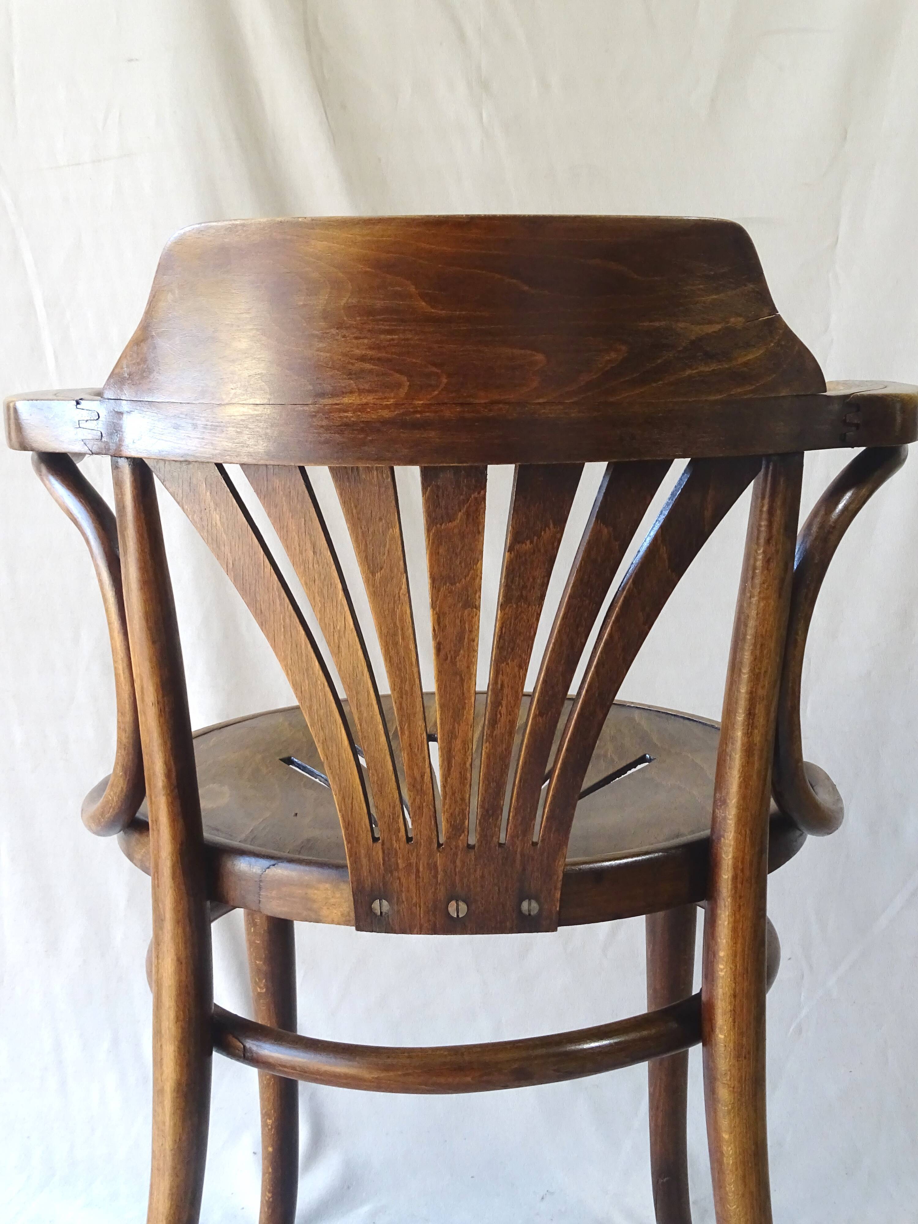 Thonet No.23 desk seated open wood 1910