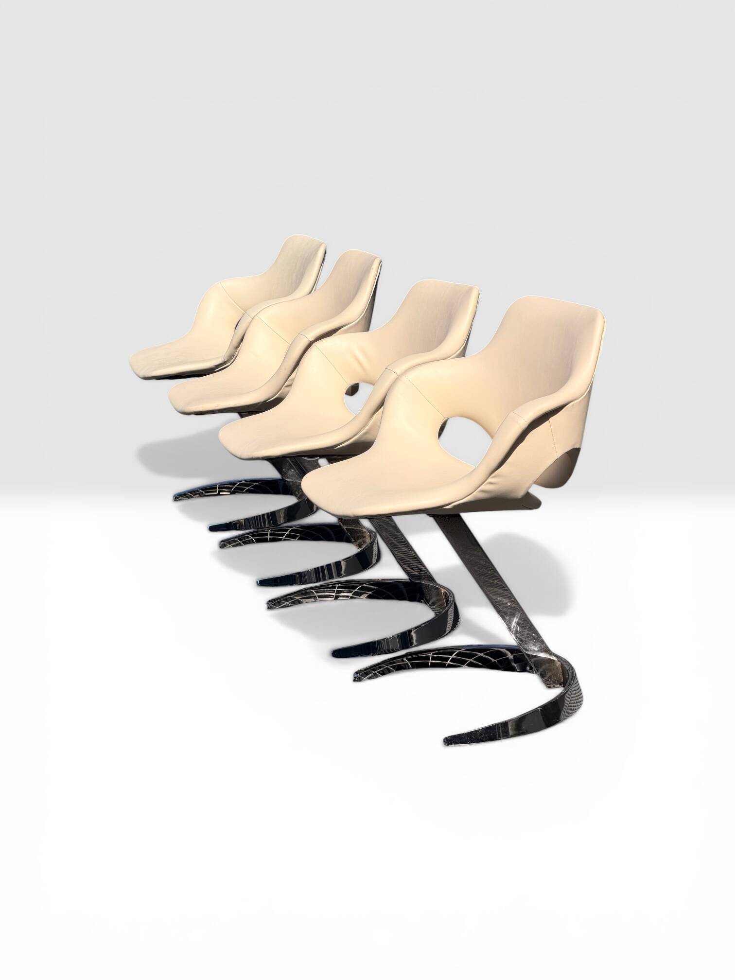 Ensemble Euro Steel International Space Age : Table Verre & 4 Chaises
