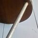 Table d'appoint forme haricot tripode en formica