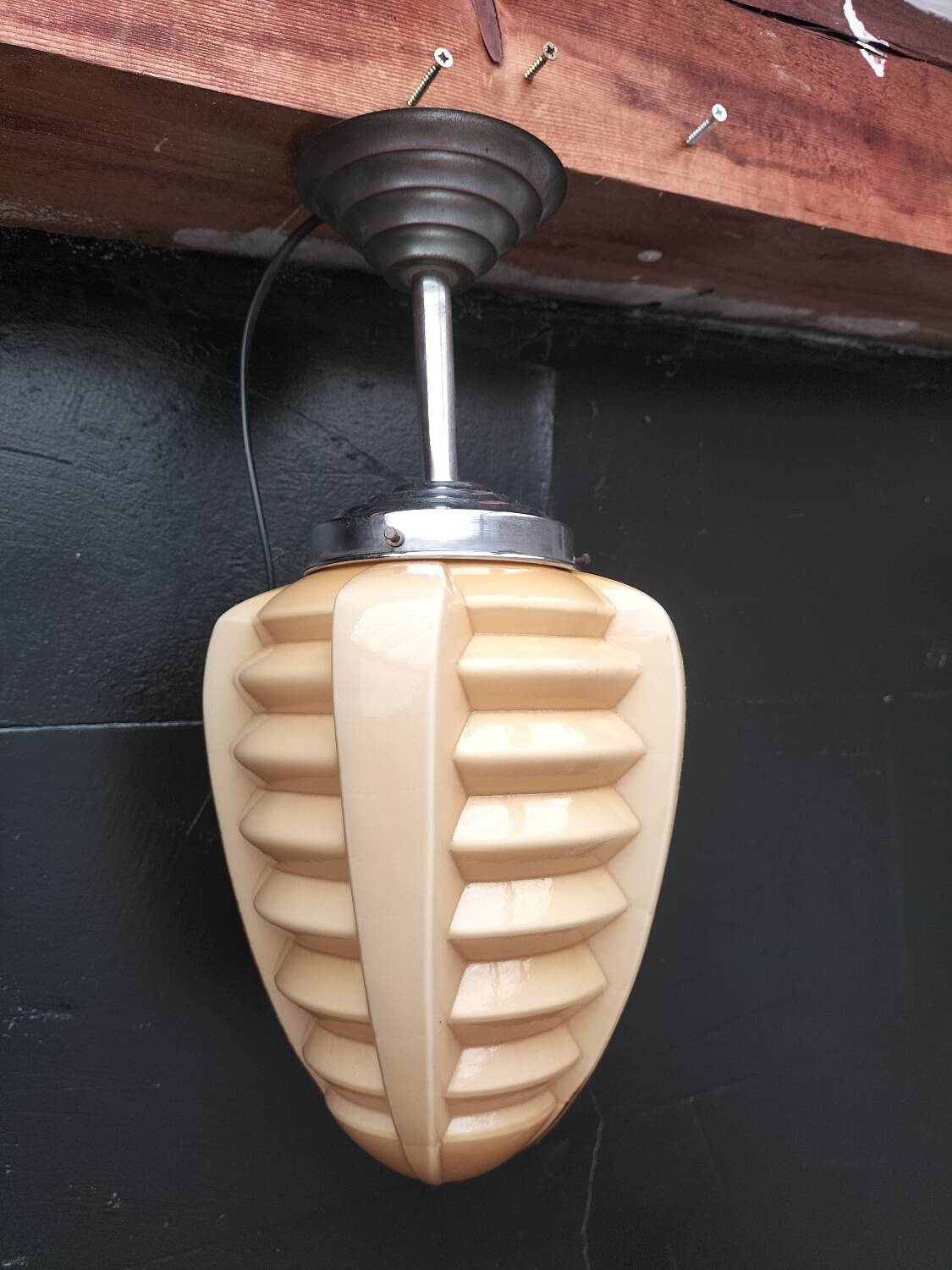 Art Deco suspension