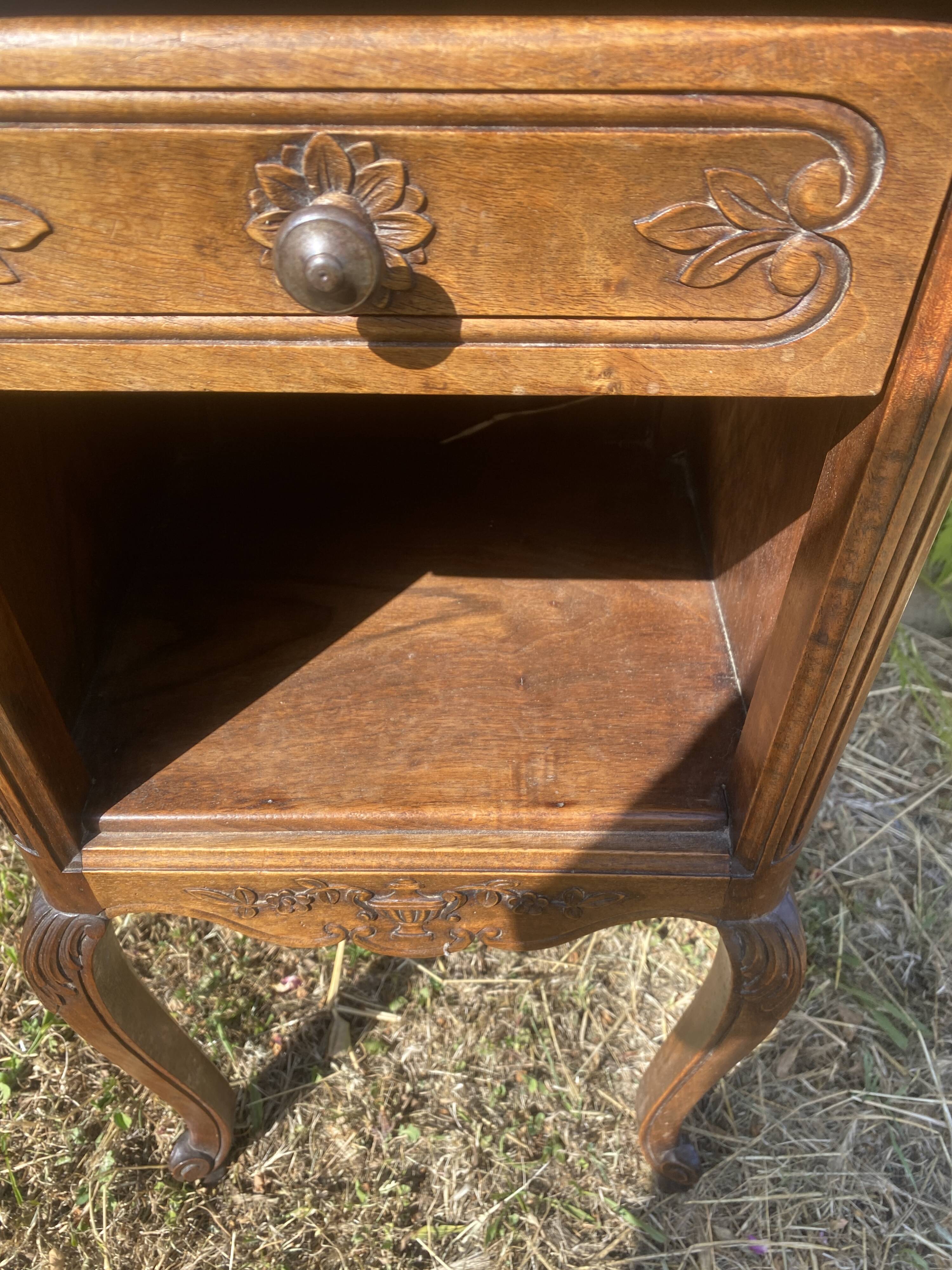 table de nuit