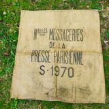 Old burlap bag - The new messengers of the Parisian press