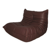 Fauteuil togo en cuir marron foncé par michel ducaroy pour ligne roset