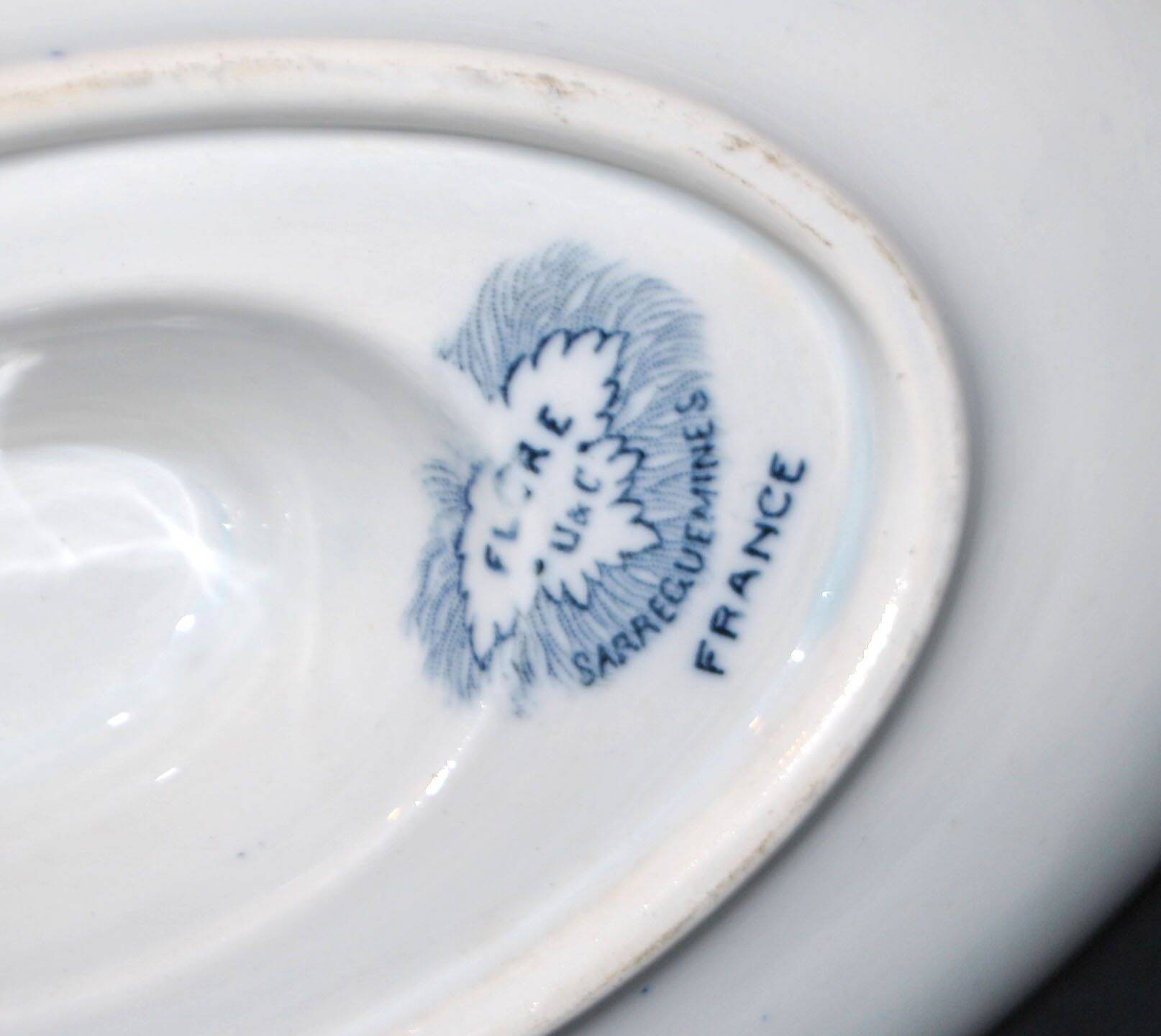 Sarreguemines U&C Flore sauce boat in earthenware with blue flowers