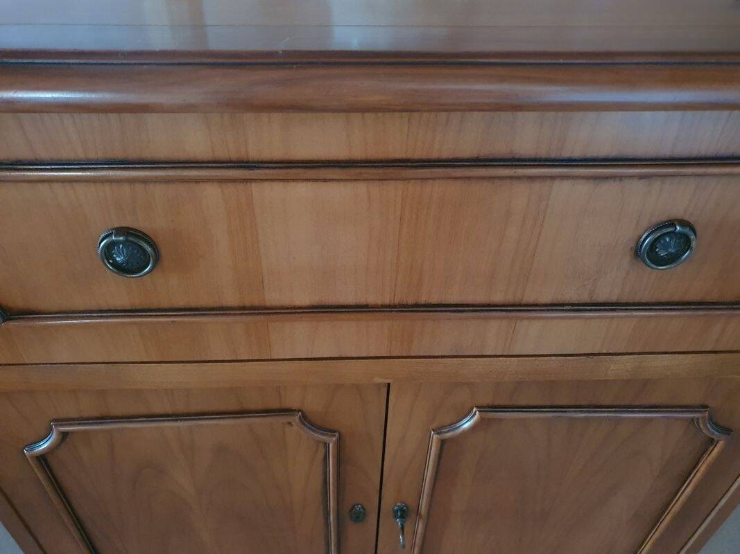 Light wood sideboard – 2 doors and 1 drawer