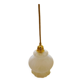 Suspension tulipe en opaline