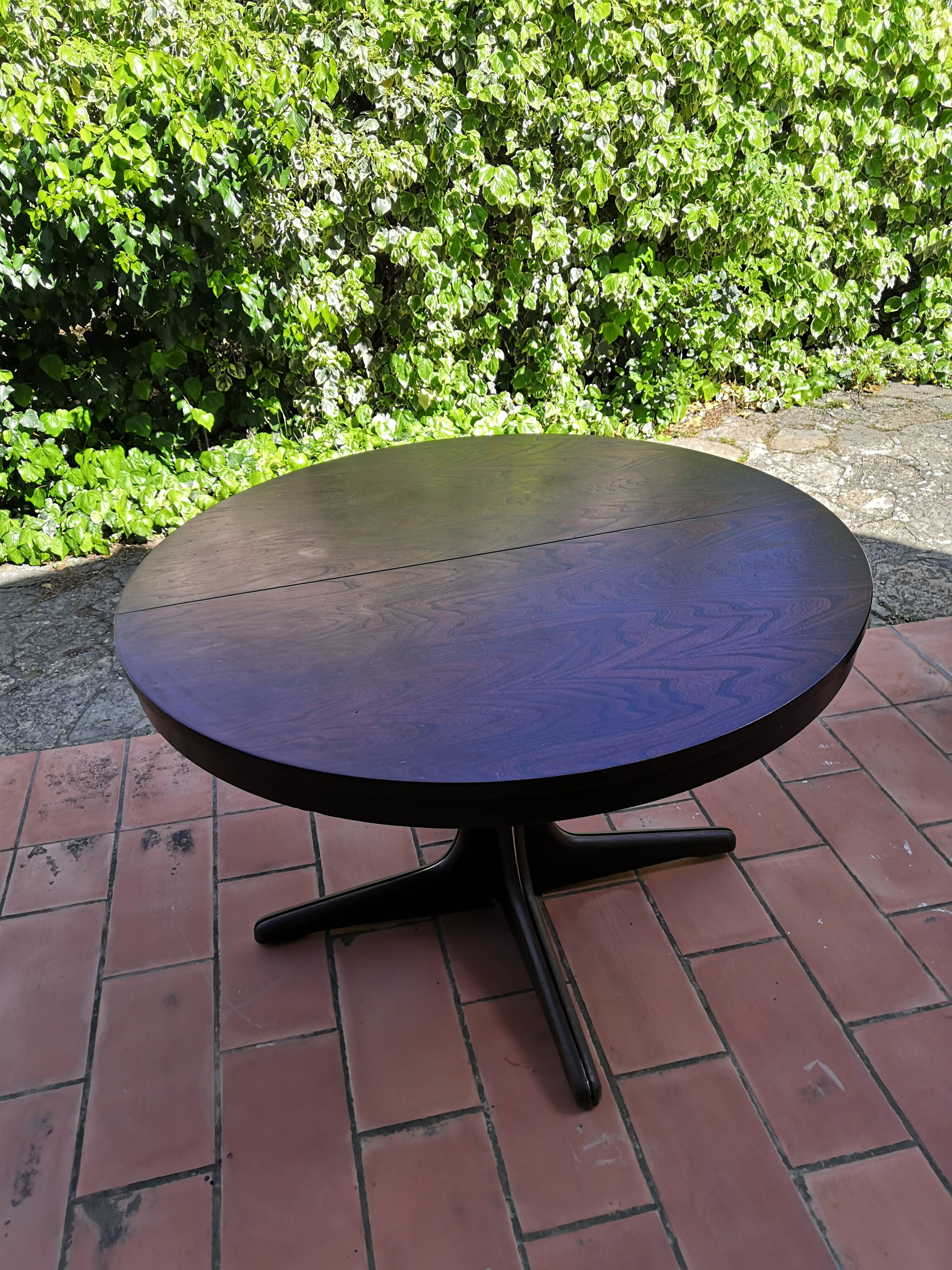 Round table with extension Baumann central foot 1970
