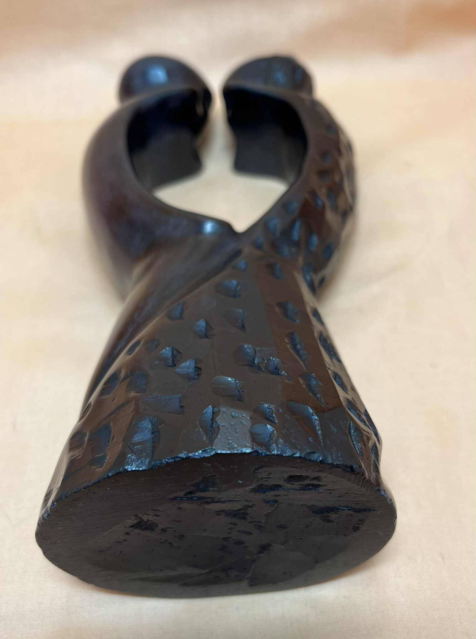 Loving couple in soapstone African art from GmbH