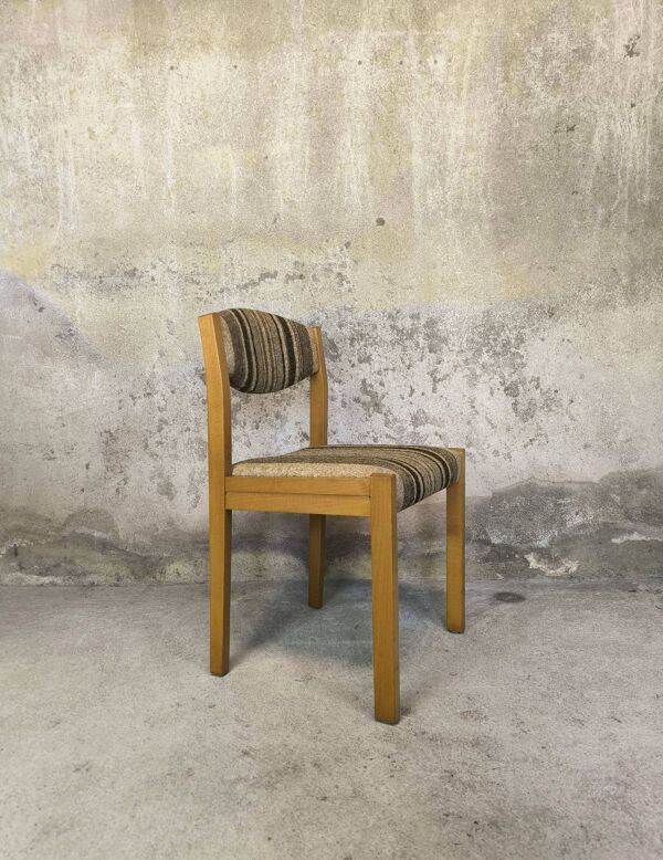 Chaise vintage de style scandinave SELF