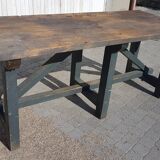 Table established of old shoemaker furniture