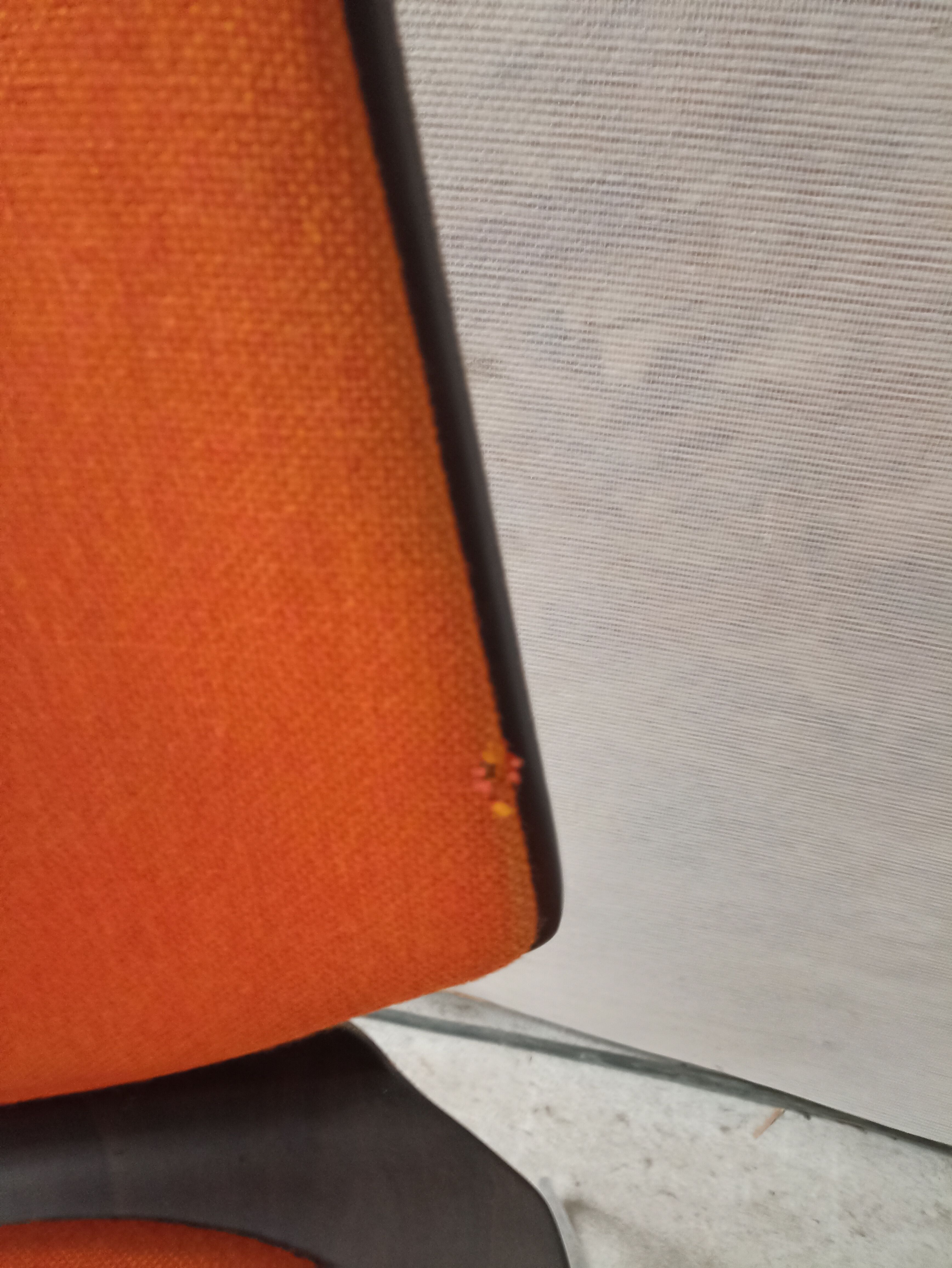 Set 6 vintage Pagwood chairs