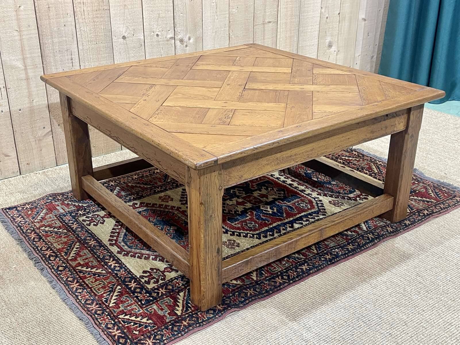 Table basse en chêne des années 1950