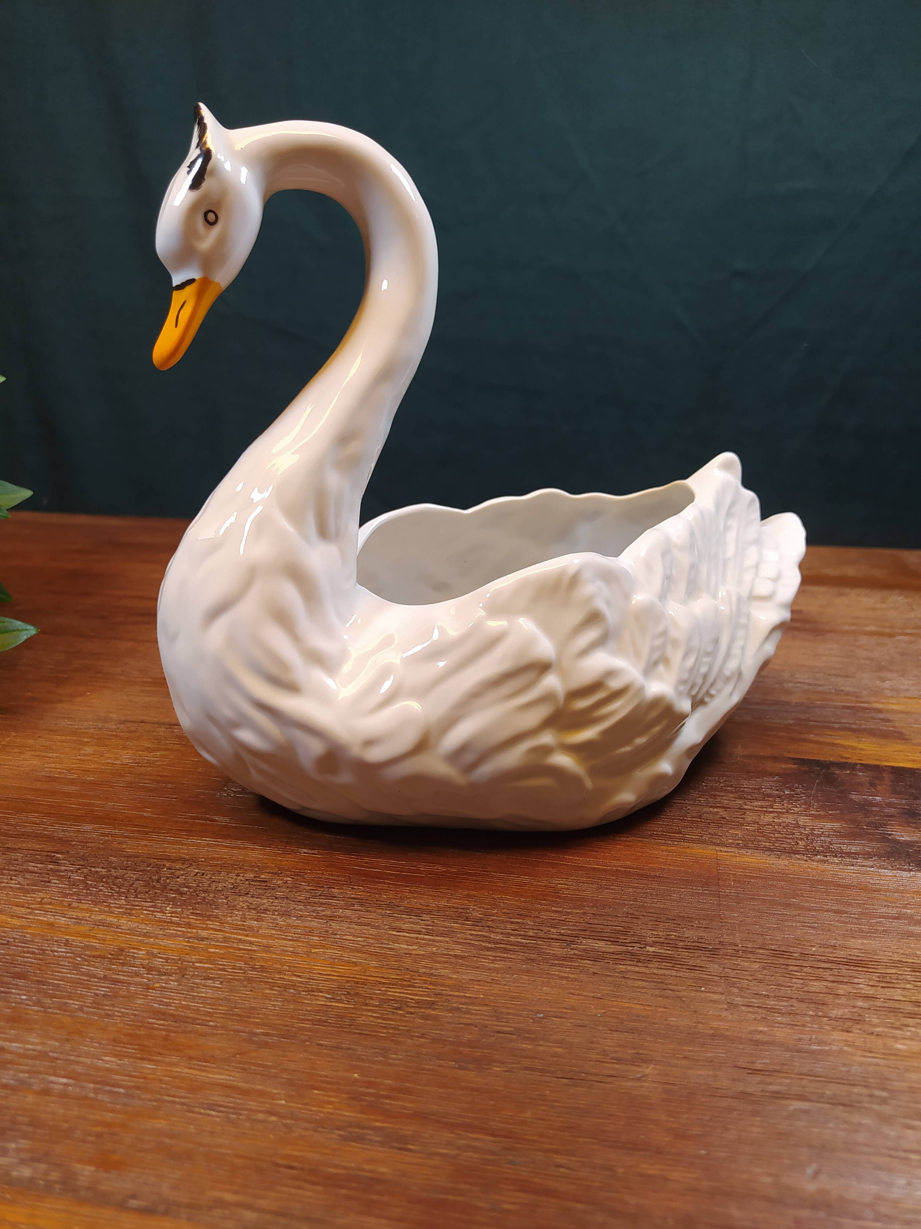 White Swan Cache Pot / Vase