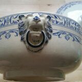 Lions head soup Colbert Creil and Montereau