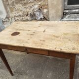 Farm table