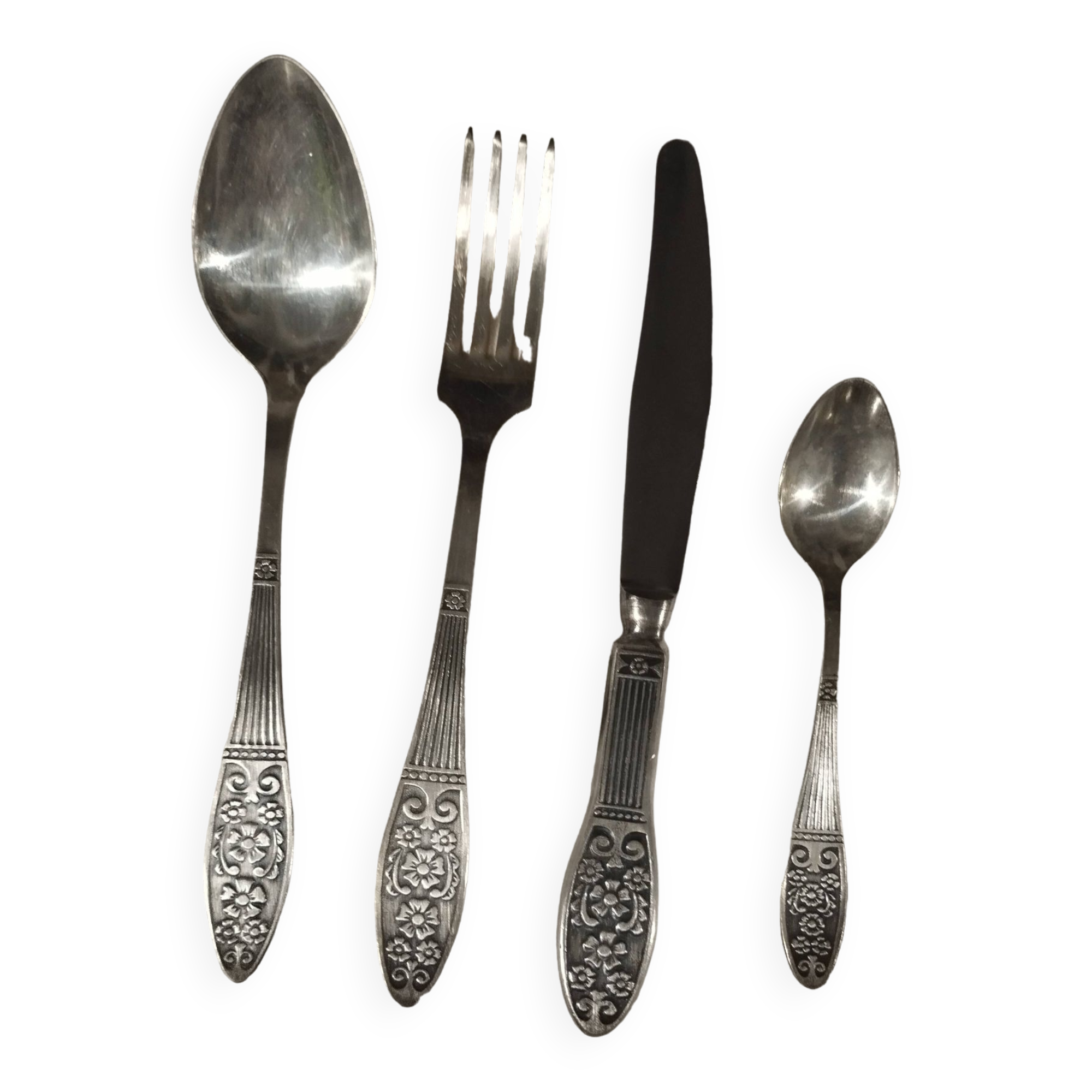Silver metal cutlery