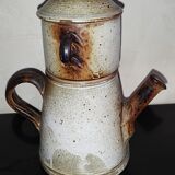 Stoneware coffee pot with filter