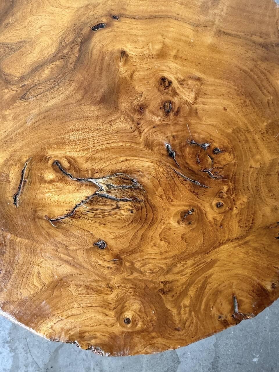 Tabouret artisanal en orme, art populaire