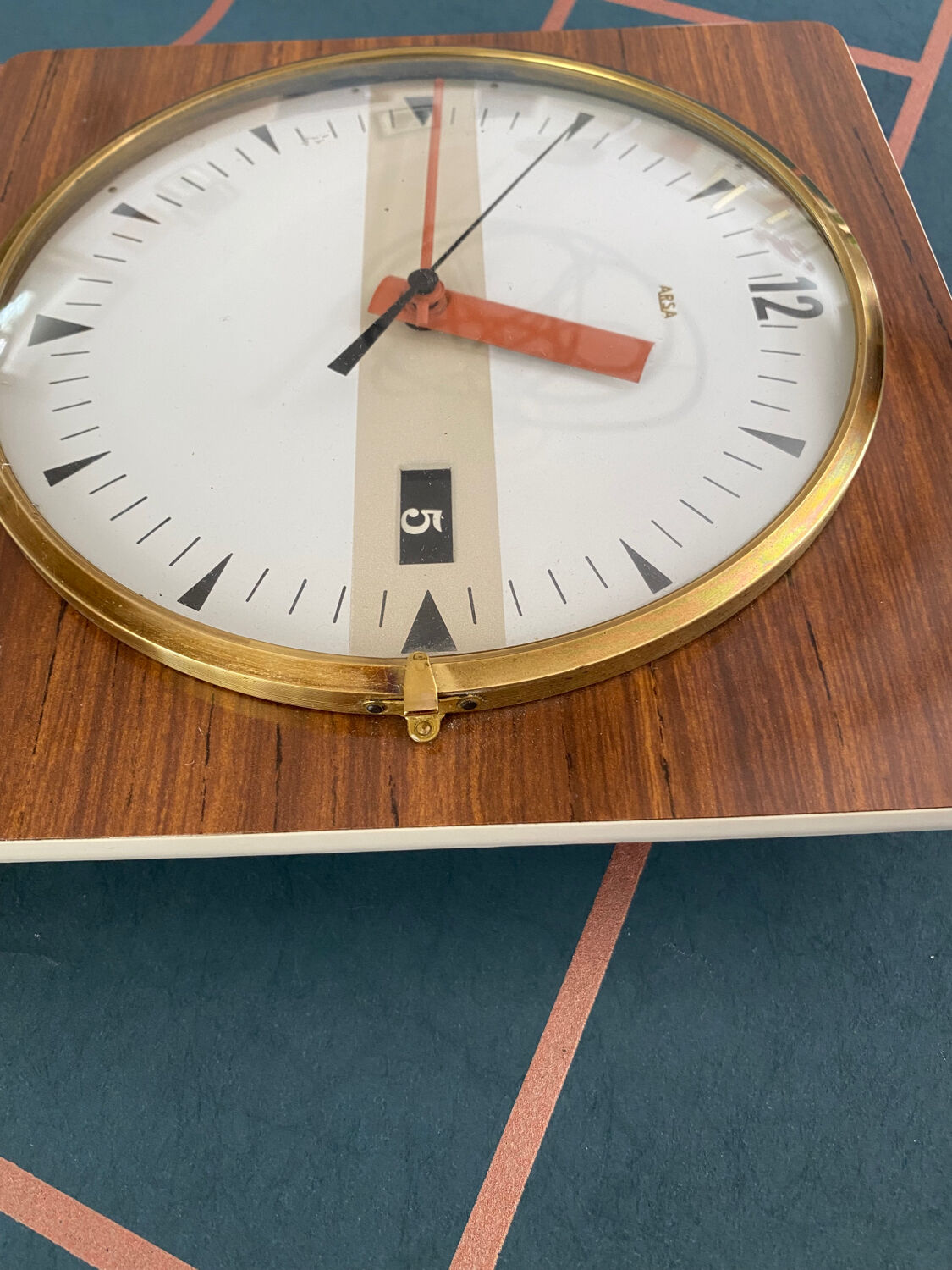 Arsa Formica wall clock, vintage pendulum from the 60s.