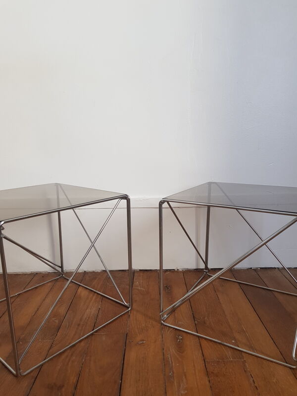 Tables d'appoint modèle ''Isocèle'' par Max Sauze
