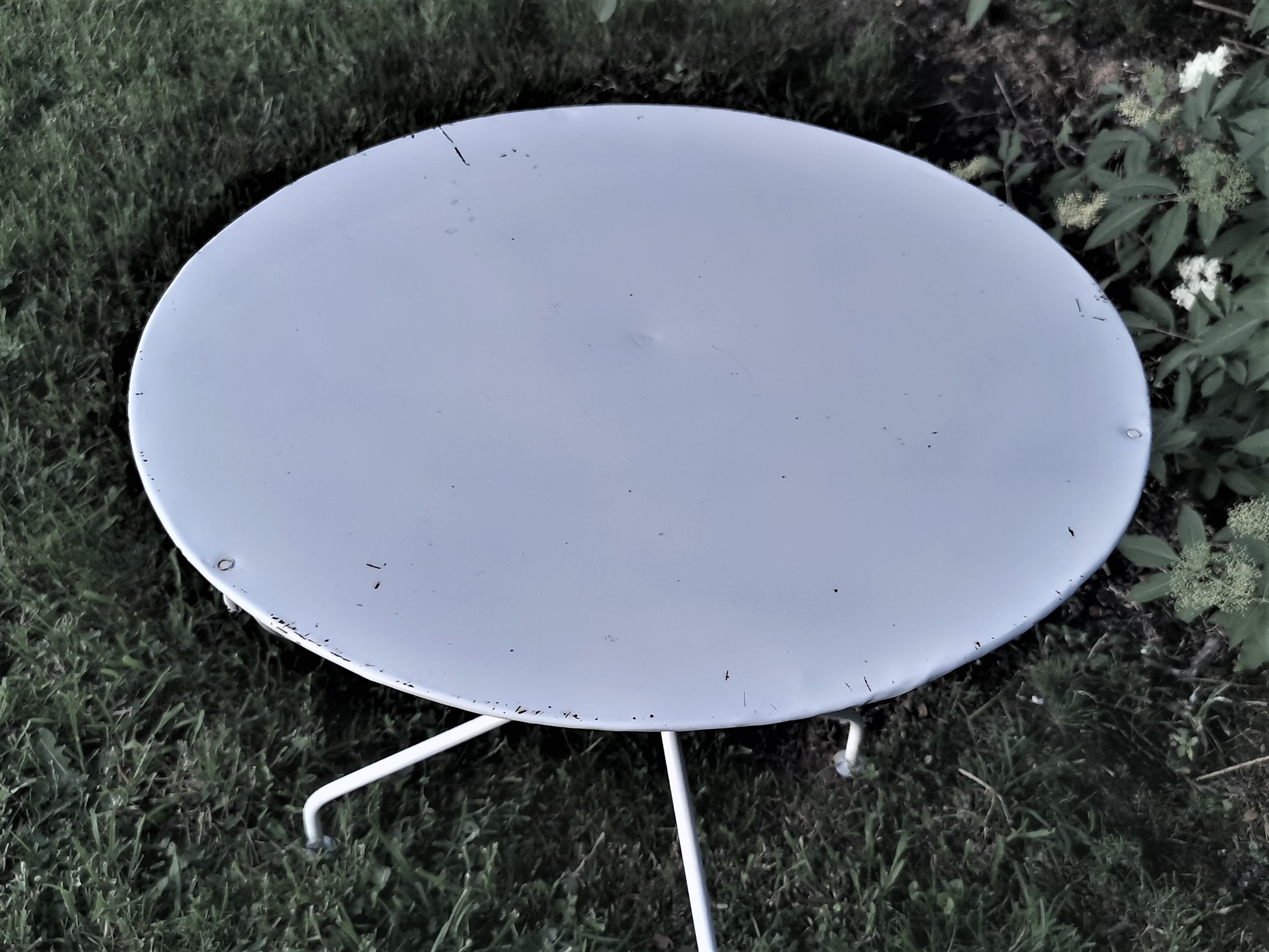 Fold-out tripode healing