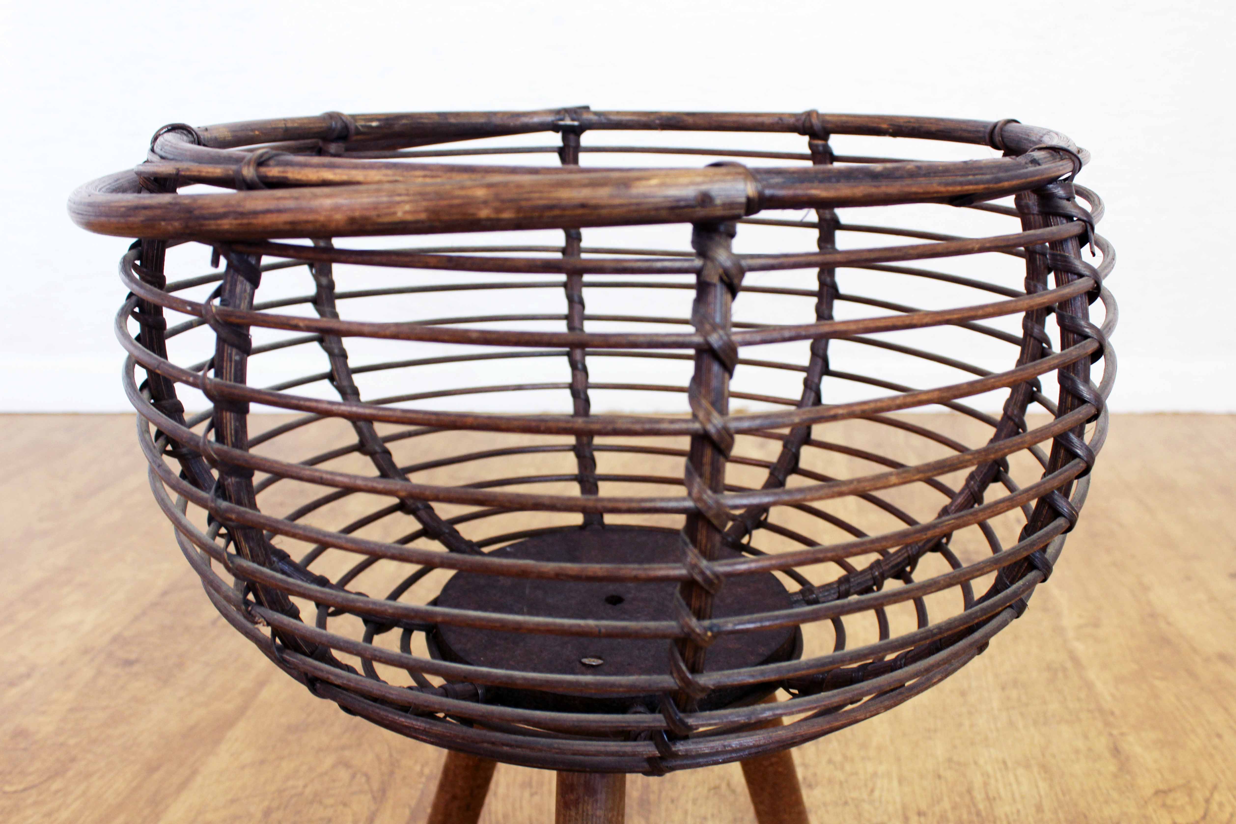 Panier à laine vintage en rotin