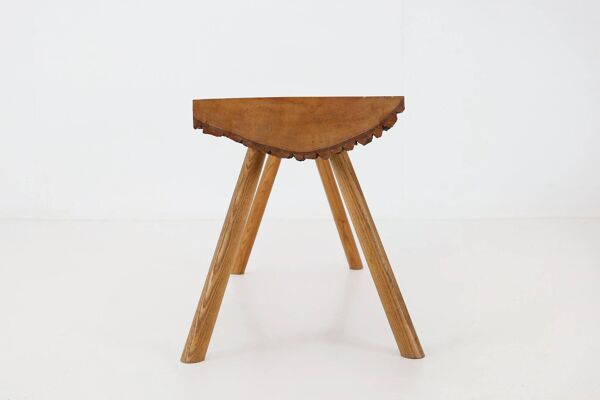 Table basse en tronc d'arbre brutaliste en chêne massif, vers 1950