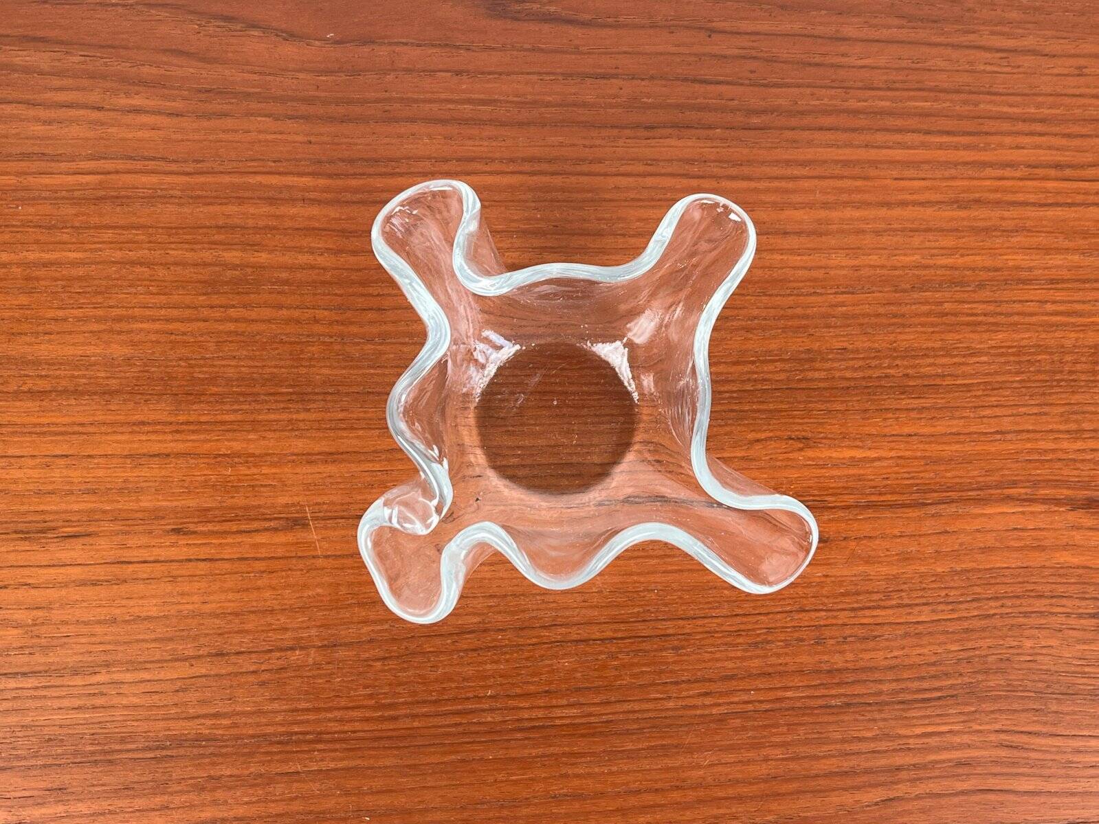 Vintage Scandinavian art glass bowl by Magnor, 1970s.