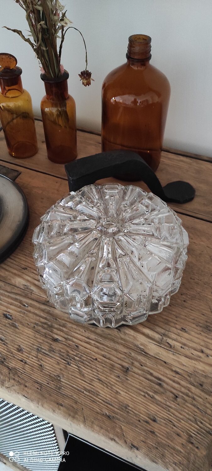 Vintage wall lamp