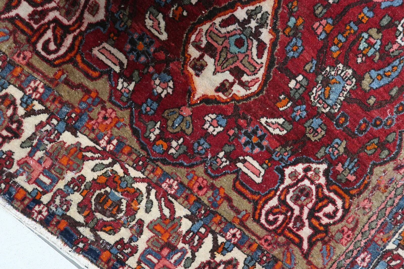 Handmade vintage Persian style Mahal rug 142cm x 204cm 1950s