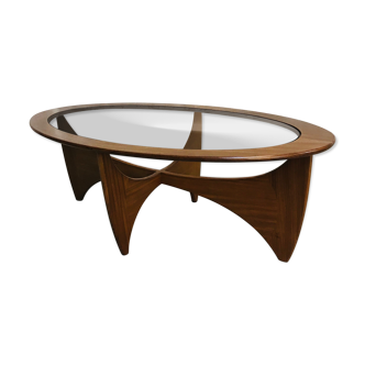 Vintage teak "astro" oval coffee table by Victor Wilkins for G/plan, 1960s.
