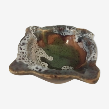 Ceramic ashtray