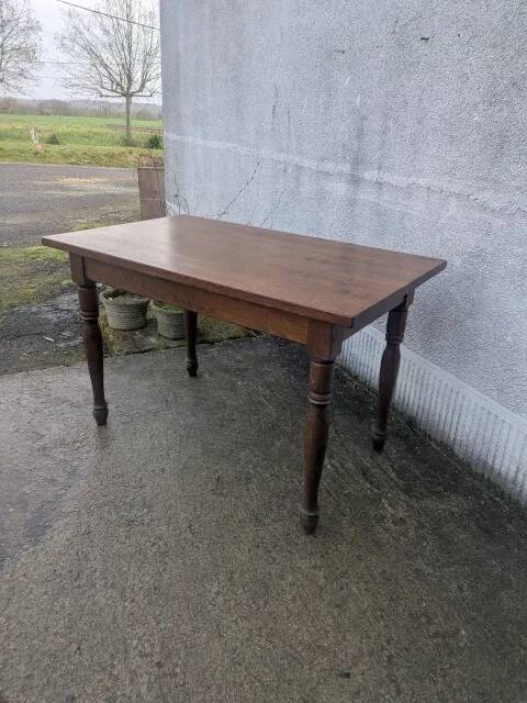 Oak table