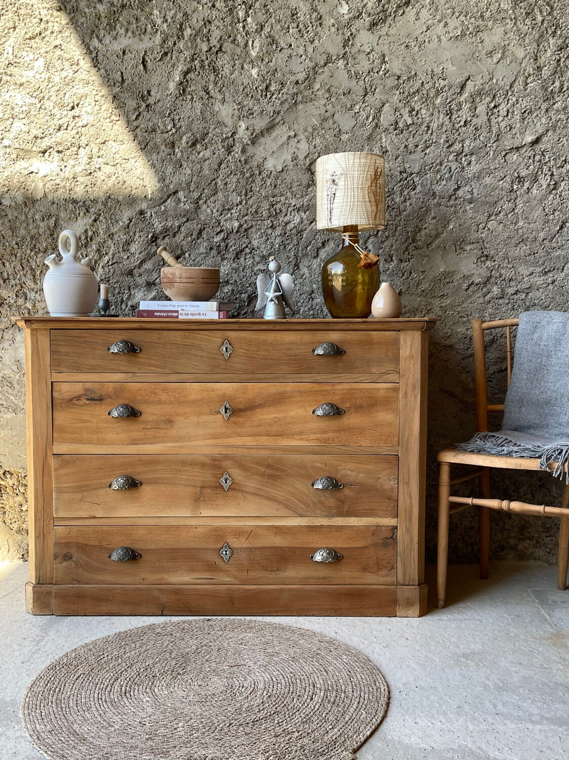 Chest of drawers