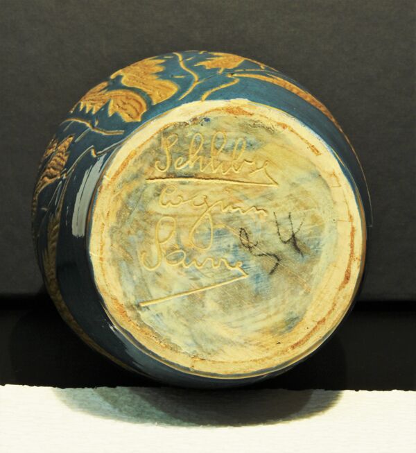 Vase balustre à décor de chardons jaune et bleu