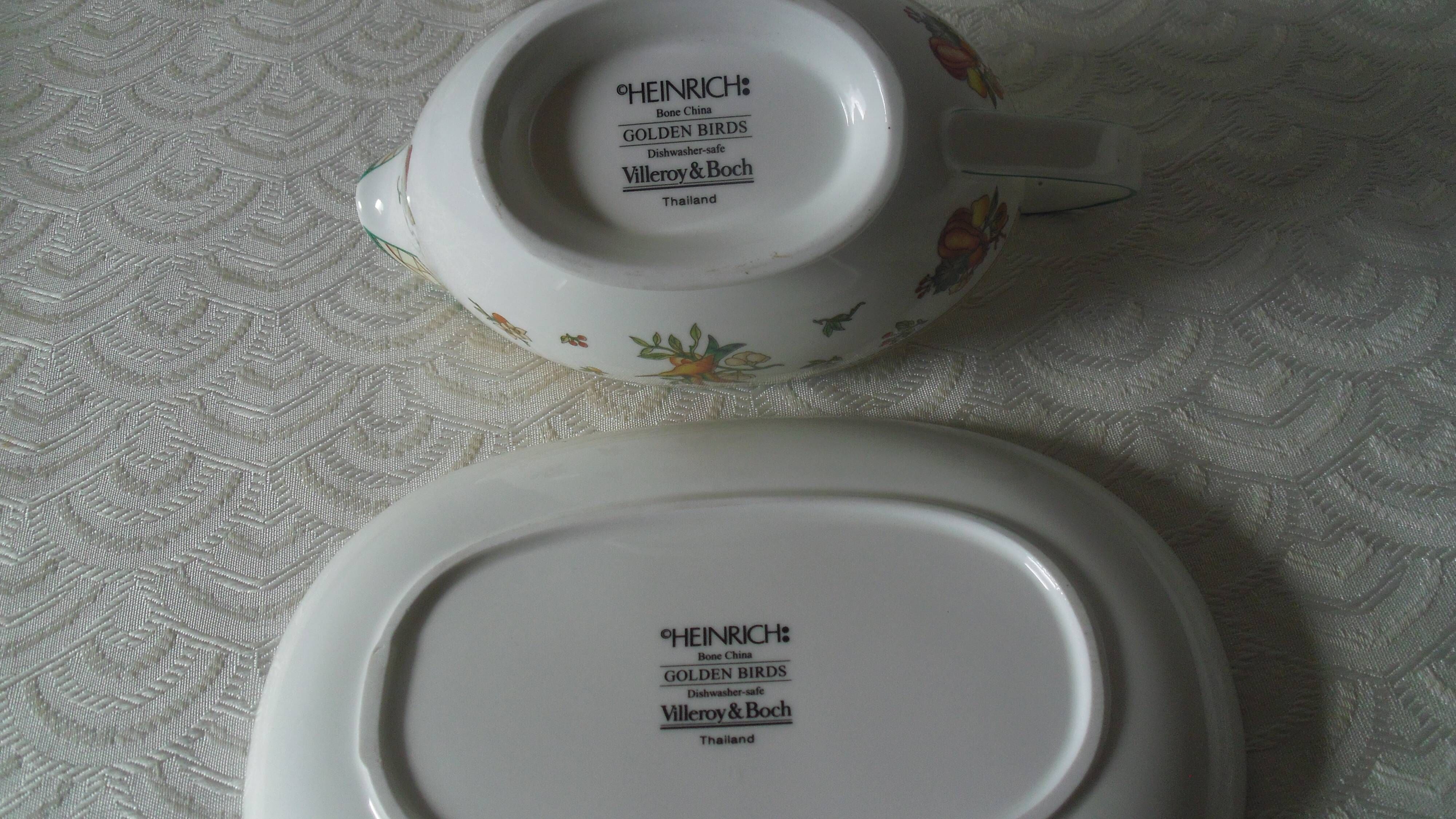 Villeroy&Boch porcelain gravy boat