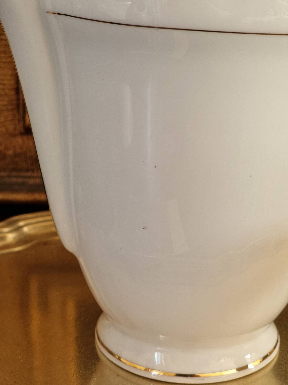 Coffee/tea pot, milk jug and sugar bowl