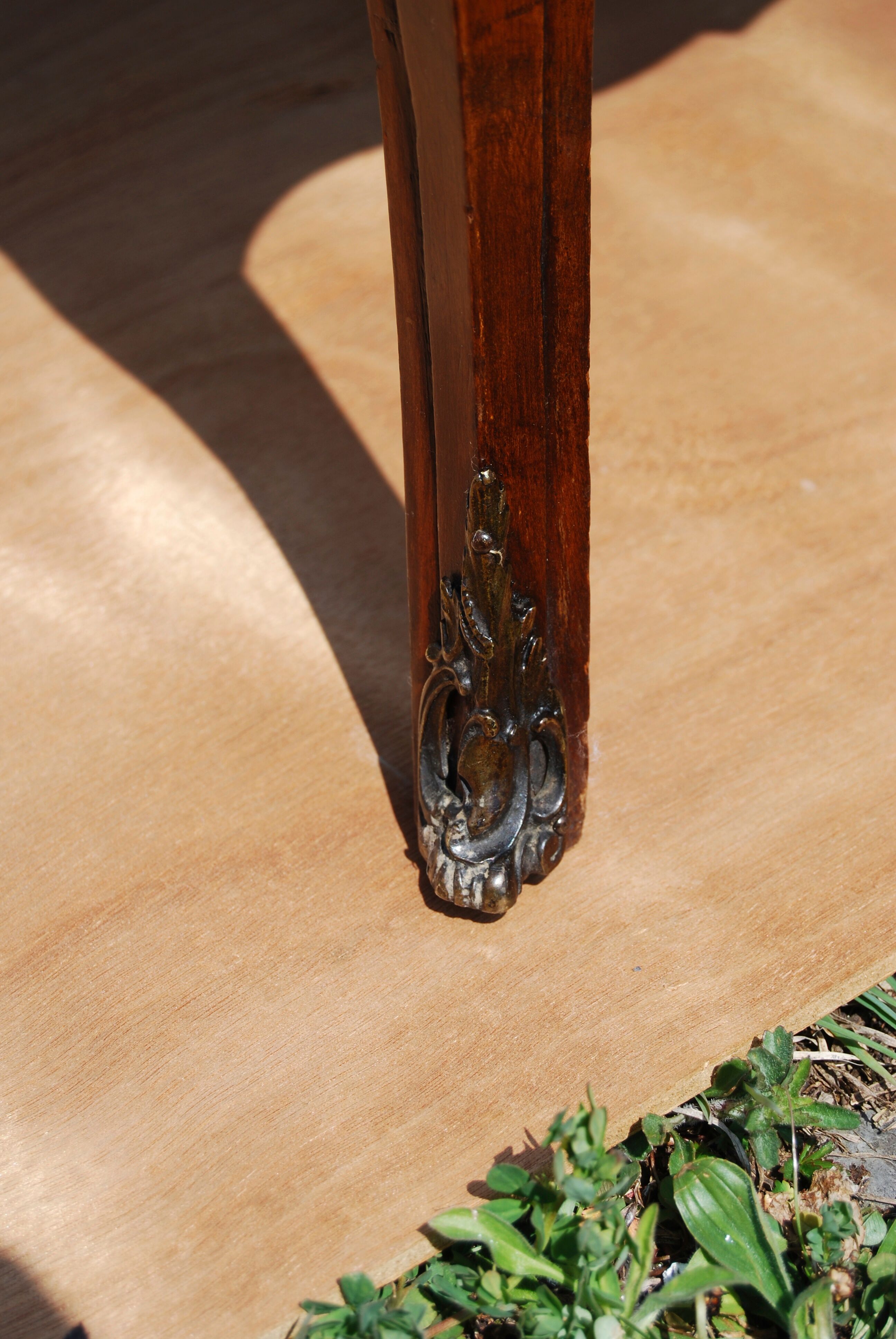 Sloping desk, secretary, donkey back Louis XV walnut.
