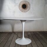 Tulip table by Eero Saarinen for Knoll, in carrara marble 120cm