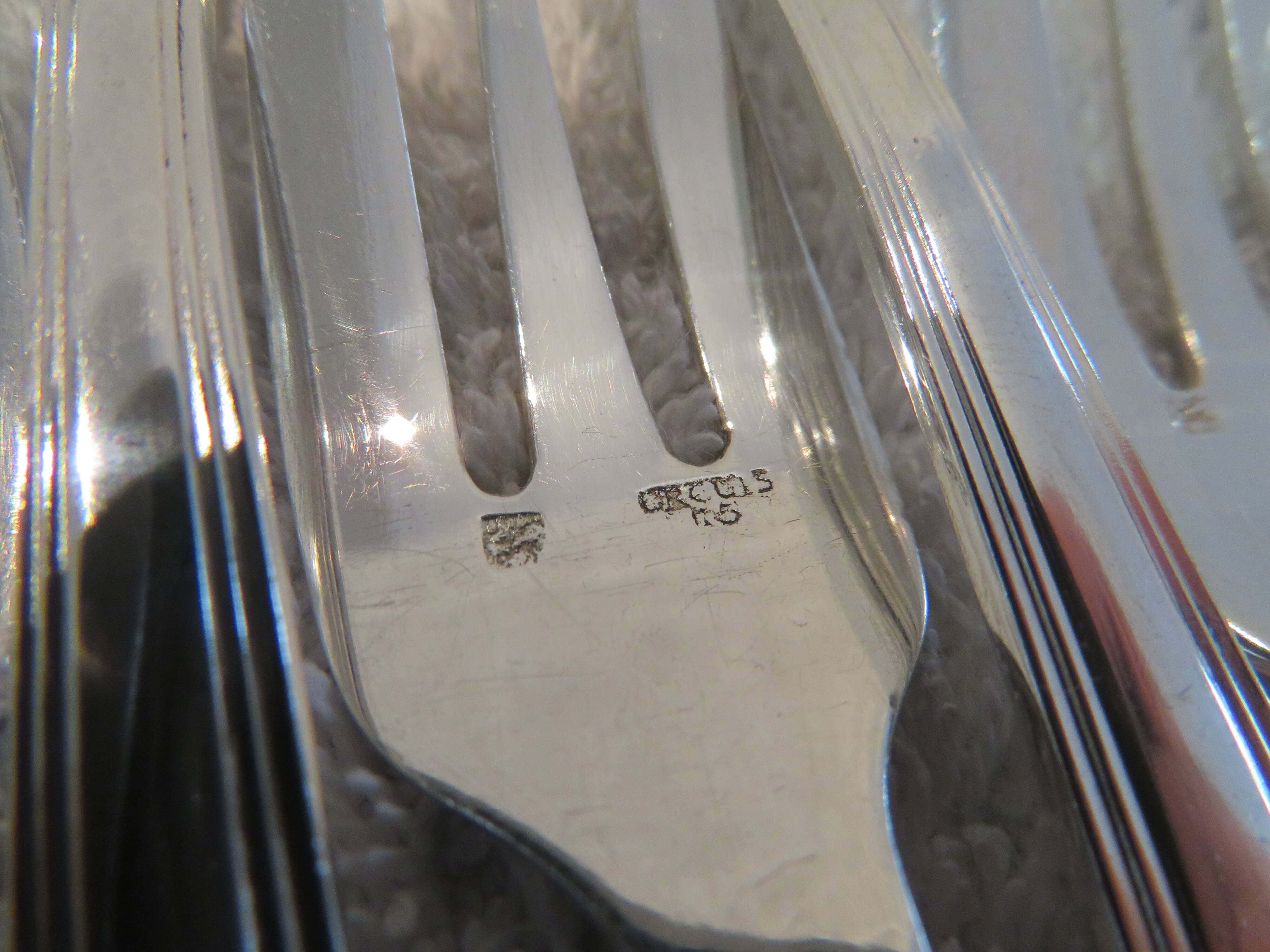 12 silver plated cake forks, Ercuis Compiègne, 13.7cm
