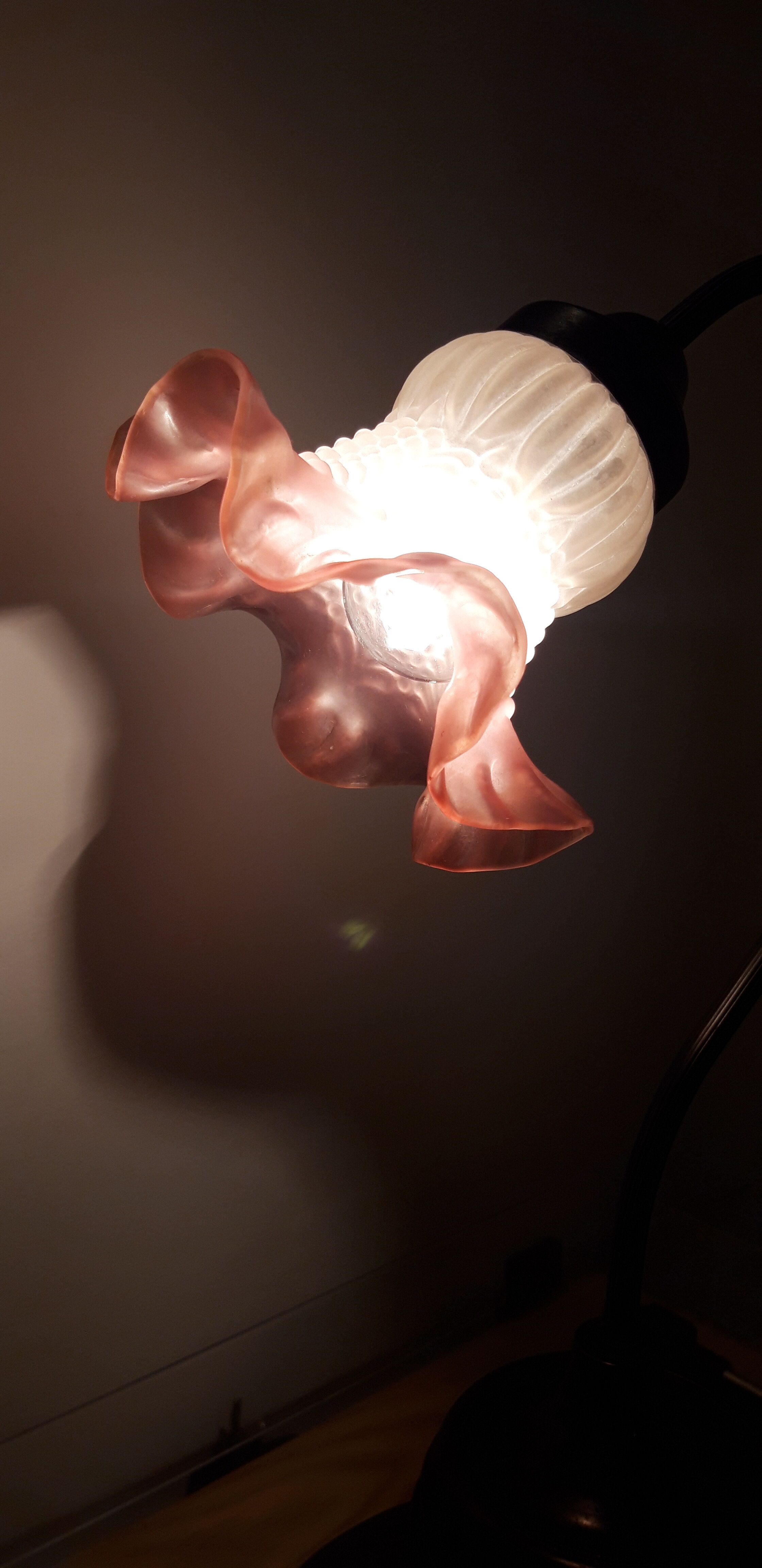 Art Deco sign collar lamp