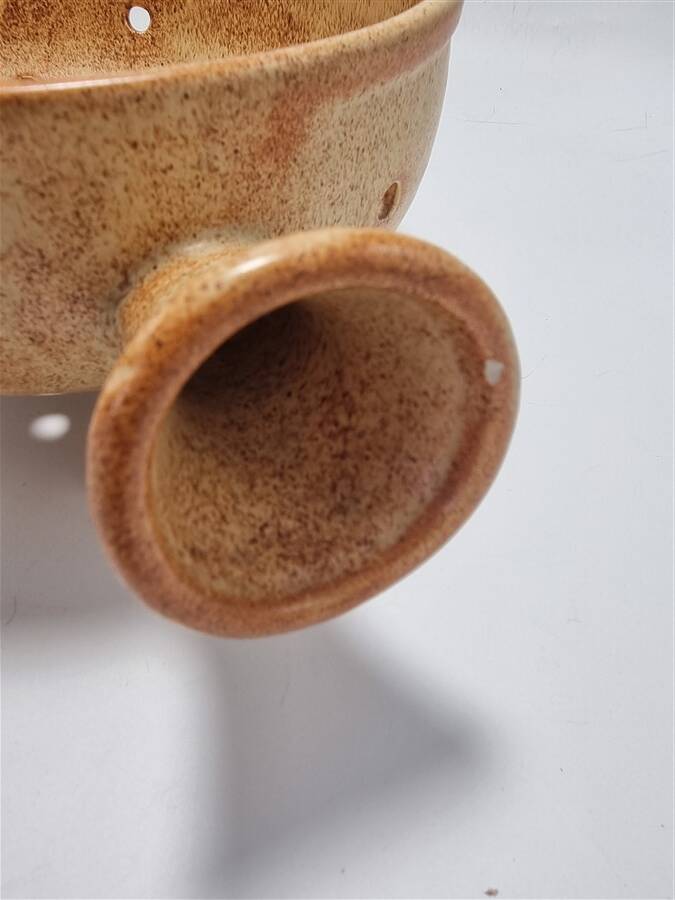 Ceramic colander