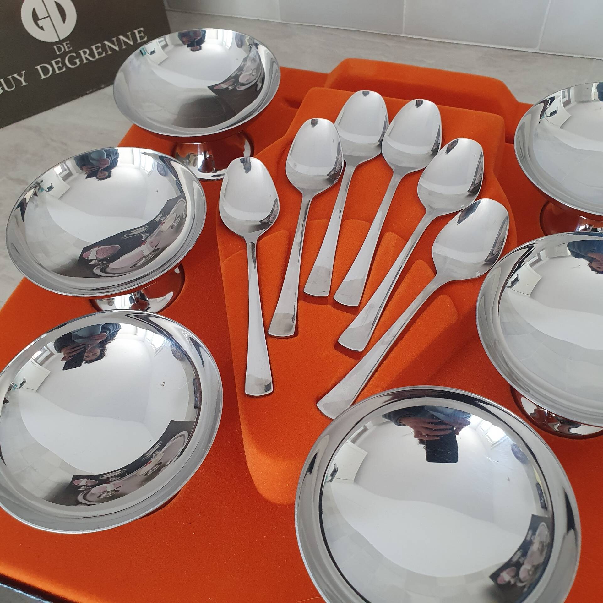Guy Degrenne / Service en inox massif complet / Coffret coupes cuillèr